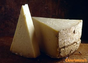 cantal fromage AOP d'Auvergne