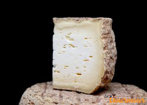 tomme aux artisons fromage d'Auvergne