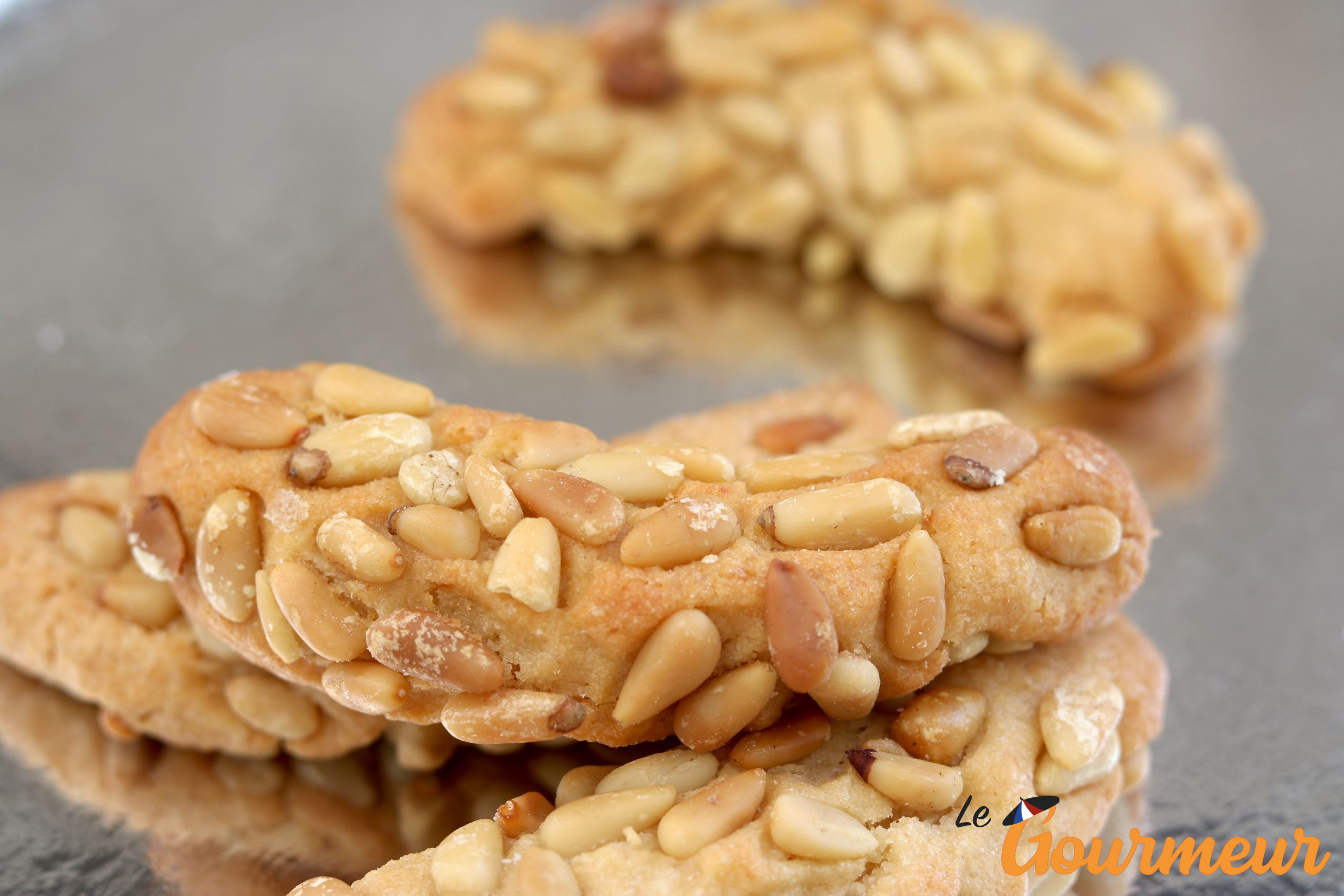 croissant pignons biscuit de Provence et de Méditerranée