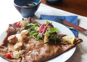 crêpes et galettes bretonnes spécialité de bretagne