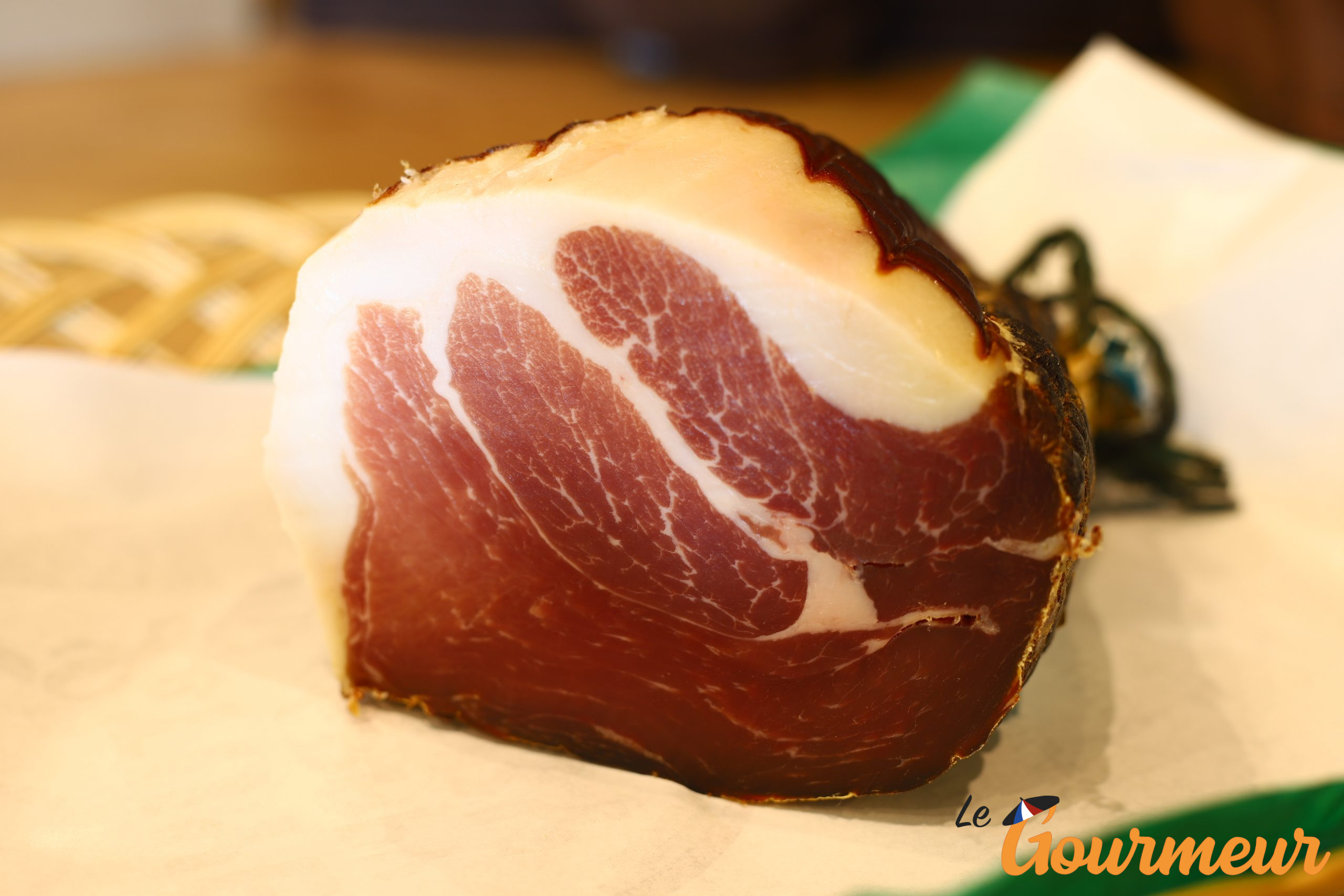 jambon cru fumé charcuterie de Franche-Comté